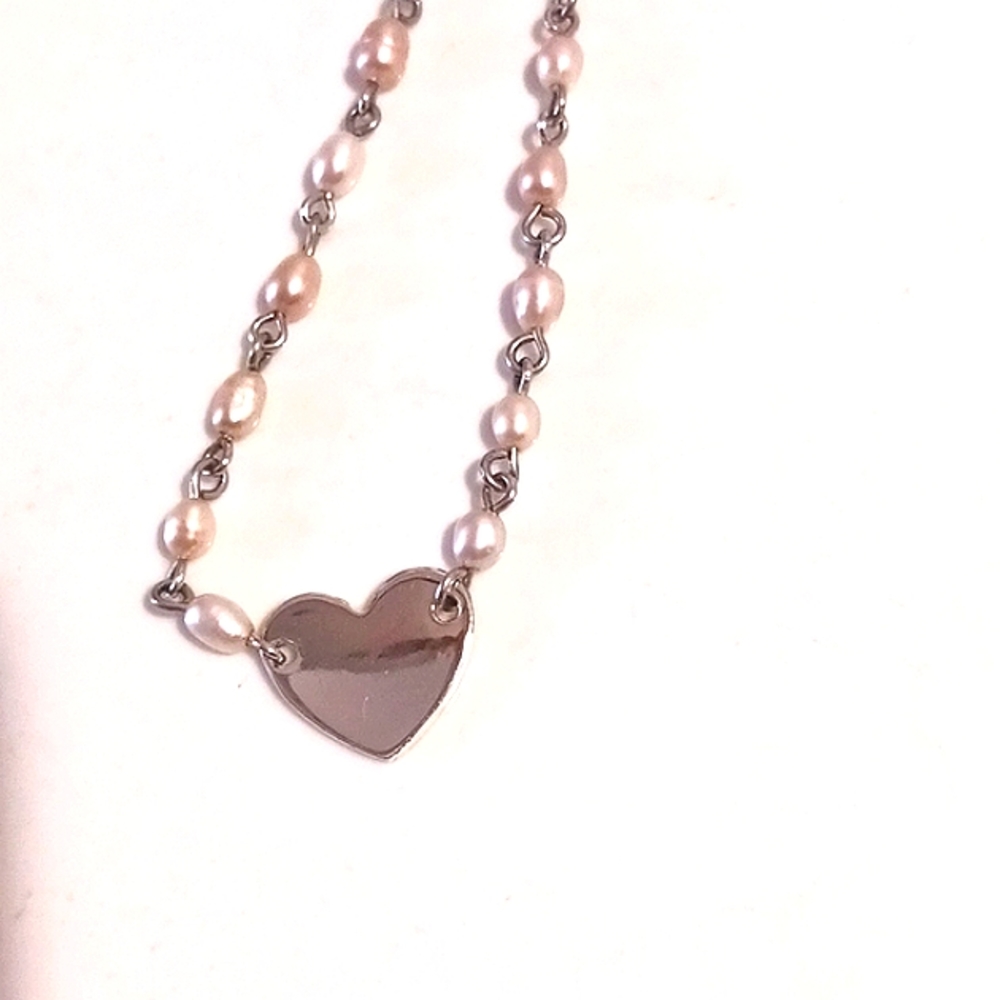 Heart & pearl necklace